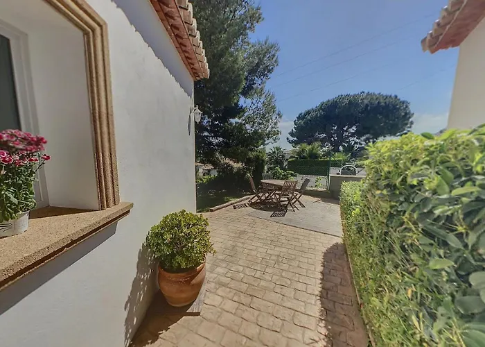 Elegante Villa Con Espectaculares Vistas Al Mediterraneo